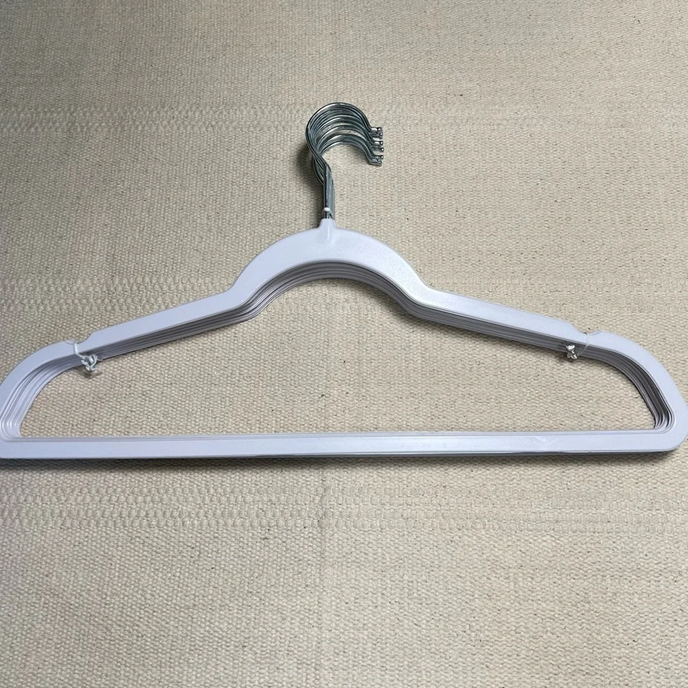 🏡NWOT A dozen ( 12 units ) of Slim silver hook hangers